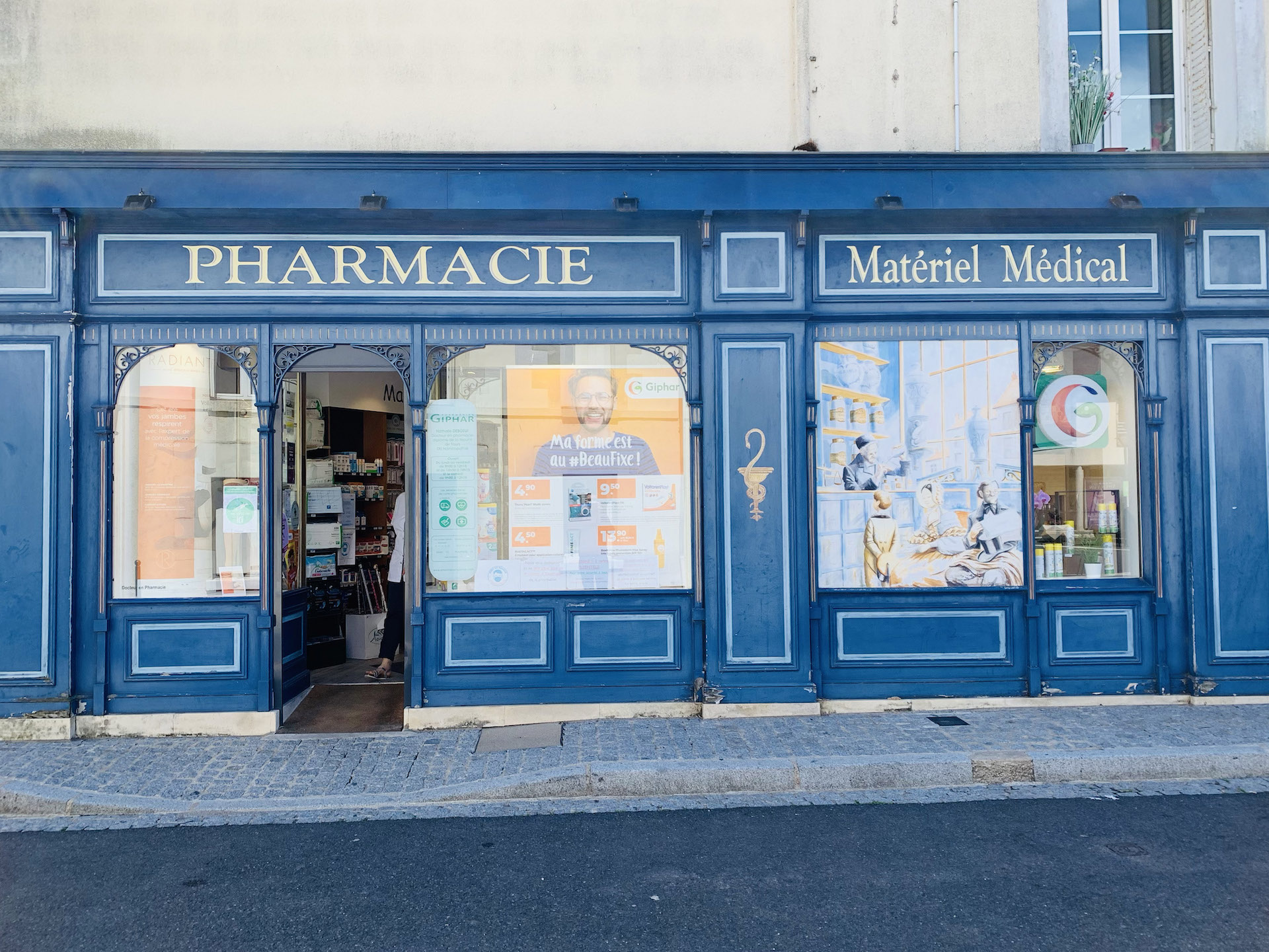 exterieur-pharmacie-deboeuf-poce-sur-cisse